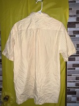Tommy Hilfiger Men&#39;s Size M Button Down Yellow Shirt Short Sleeve Striped - £7.75 GBP