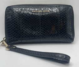 Michael Kors Black Snakeskin Print Leather Zip Around Wallet Wristlet - £32.92 GBP