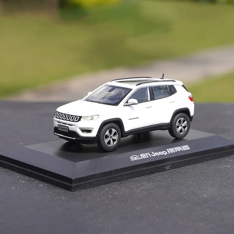 New 1:43 Compass SUV Alloy Car Diecasts &amp; s Model Miniature Scale - $26.57