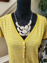 Old Navy Women&#39;s Yellow Striped Linen V-Neck Short Sleeve Top Blouse Siz... - $18.00
