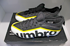 Umbro Pivot Soccer Futbal Sports Cleats Youth Unisex Size 1 Youth Black ... - $22.99