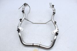 99-03 BMW E39 540I FUEL INJECTOR RAIL E6229 image 2