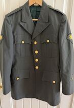 Vintage US Army Uniform Jacket Mens 37R Green Military Specialist Patches - $59.99