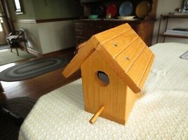 Hand Crafted NATURAL OAK BIRDHOUSE - 7&quot;W x 9&quot;T x 8&quot; Deep - Unused - $25.00