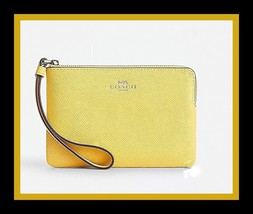 NEW Coach Silver Retro Yellow Corner Zip Crossgrain Leather Wristlet  58032 - £43.96 GBP