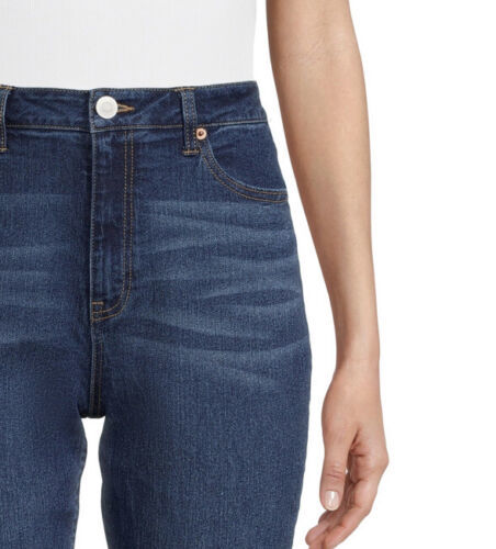 No Boundaries Juniors&#39; High Rise Mom Jean dark wash size 11 - $14.01