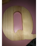 Q 8 Inch Wood Lettering Wall Decor - $17.77 CAD