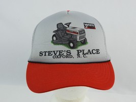 Vintage White Riding Lawnmower Men&#39;s Trucker hat Steve&#39;s Place Oxford NC - £15.50 GBP