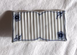  Vintage Lillian Vernon 6 Blue and White Floral Place Cards Set  Porcelain - £11.84 GBP