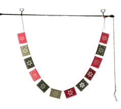 Crate &amp; Barrel Christmas Holiday Garland Snowflake Cutout Designs 6ft Long - £14.84 GBP