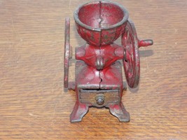Vintage Arcade Toy Cast Iron Coffee Grinder - $115.41 CAD