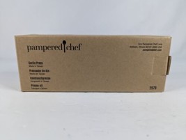 Pampered Chef Garlic Press # 2576 NEW In Box - £14.38 GBP