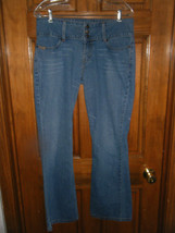 Levi Strauss Signature Stretch Bootcut Jeans - Size 8 - $17.33