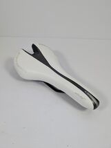 Bontrager Affinity 1 Seat Saddle Road Race 305676 White Black Fits Trek ... - $15.73