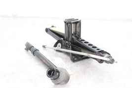 12-17 RANGE ROVER EVOQUE Spare Tire Jack W/Tool F962 image 9