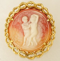 Vintage Costume Jewelry JUDY LEE Cameo Cherubs Round Gold Tone Brooch Pin - £27.62 GBP