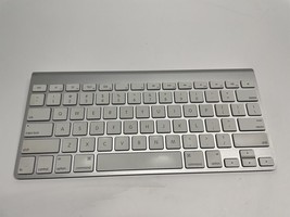 OEM Genuine Apple A1314 Wireless Keyboard Silver - $17.84