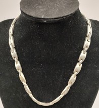Silver Tone Thick Chain Link Necklace - £5.50 GBP
