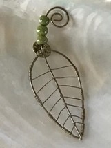 Estate Large Coiled Silvertone Wire Open Aspen Leaf w Iridescent Green Beads Pin - £8.17 GBP