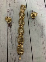 Crown Trifari Gold Tone Openwork Wave Style Link Bracelet And Earrings - $77.22