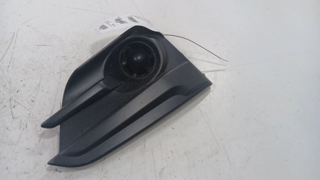 Subaru Impreza Front Bumper Fog Light Insert Trim Bezel Right Passenger ... - $59.84