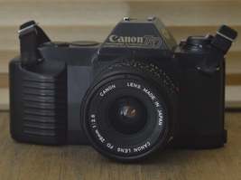 Beautiful Canon T50 camera with 28mm 2.8 FD lens. In lovely condition, feels jus - £103.02 GBP