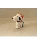 1958 1966 United Feature Japan Ceramic SNOOPY HIDING GIFTS BEHIND BACK O... - £19.88 GBP
