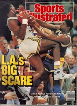 May 22, 1988 Sports Illustrated Utah Jazz Los Angeles Lakers Issue - £3.91 GBP