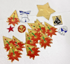 20 Vintage Christmas Gummed Seals Foils Poinsettia Candles More Wear to ... - $92.91 MXN