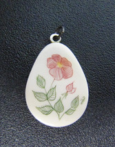 Pretty Little Vintage Artisan Signed Hand Etched Scrimshaw Flower Pendant - $79.19