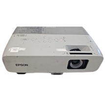 Epson PowerLite 825 LCD Multimedia HD Video Projector 1080 Lamp Not Work... - $264.27 MXN