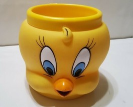 Vintage 1992 3D Tweety Bird Mug Cup Warner Bros Looney Tunes Plastic Han... - £10.95 GBP