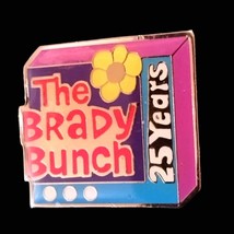 Very rare Brady bunch vintage pinback - £22.15 GBP