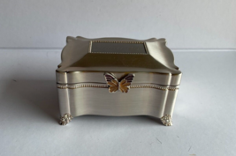Amanda Personalized Butterly Jewelry Box In Silver Color Thnings Remembered - £23.45 GBP