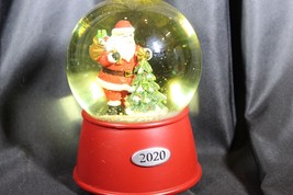 2020 Wondershop Musical Snow Water Globe Santa Christmas Tree Plays Joll... - $37.99