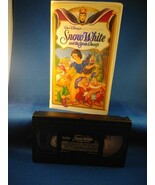 WALT DISNEY Snow White and the Seven Dwarfs VHS - $4.03 CAD