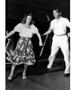 It&#39;s A Wonderful Life James Stewart Donna Reed rare dance on set 5x7 pho... - £4.50 GBP