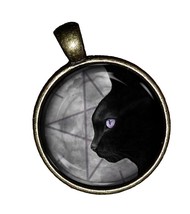 Necklace Vintage Moon Occult Handmade Black Cat - £34.76 GBP