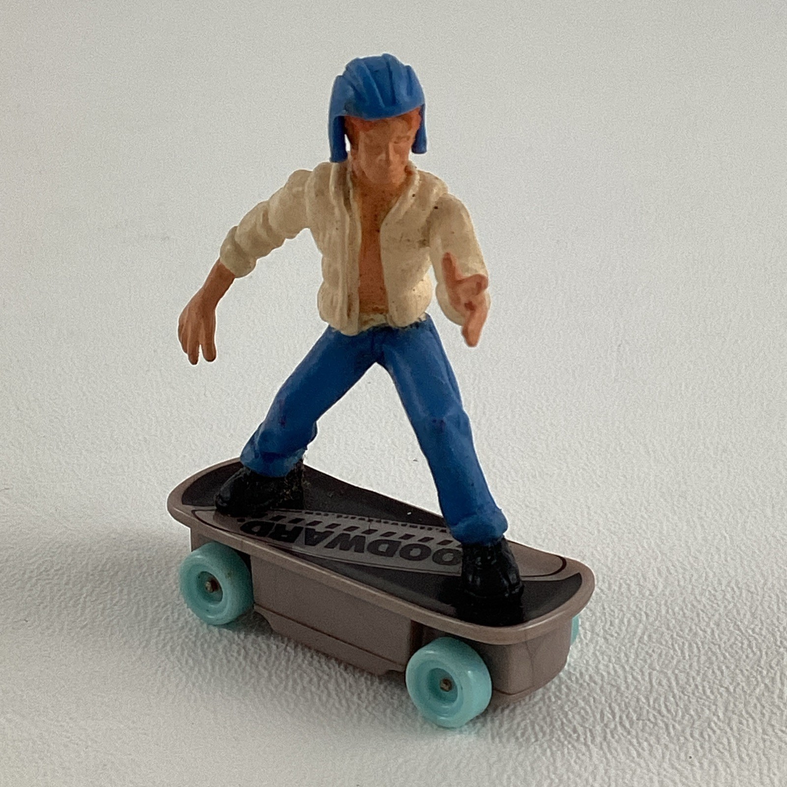 Hot Wheels Skate Freaks Woodward Magnetic Skateboard Figure 2006 Mattel Toy - $14.80