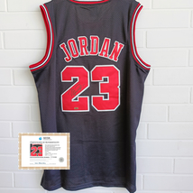 Michael Jordan Hand-Signed #23 NBA Chicago Bulls Nike Jersey Black COA - £570.29 GBP