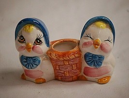 Old Vintage Mini White Ducks w Basket Figurine Shelf Decor - $9.89