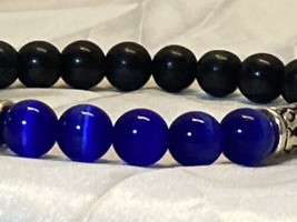 Stretch Bracelet Blue Cat Eye and Black Stone Beads Silver Accents 7.5&quot; Handmade - £11.79 GBP