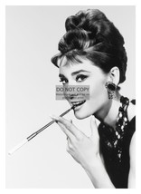 Audrey Hepburn Sexy Celebrity Acress Smoking Cigarette 5X7 Photo - £6.68 GBP
