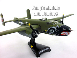 North American B-25 Mitchell &quot;Betty&#39;s Dream&quot; 1/100 Scale Diecast Model - £35.02 GBP