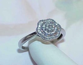 10K .25ct Diamond Baguette Graduated Flower Center Ring White Gold Size 8 Clean! - £354.12 GBP