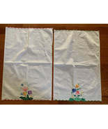 Vintage Hand Embroidered And Appliquéd Towel Set of 2 #15 - £11.06 GBP