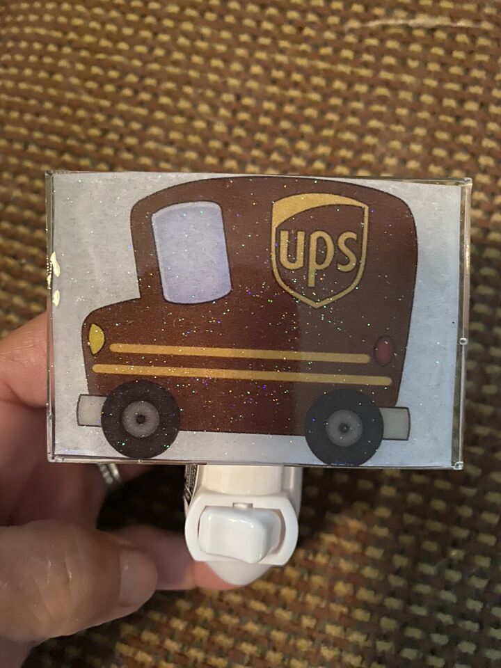 UPS Nightlight