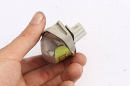 2001-2002 ACURA MDX REAR LICENSE PLATE LIGHT  R2276 image 6