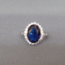 Avon Faux Sapphire Majestic Princess Ring Deep Blue Stone Silver Tone Size 11 - £15.72 GBP