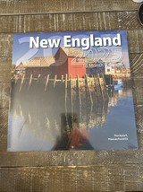 New England 2025 Official 16 Month Calendar - $556.47 MXN